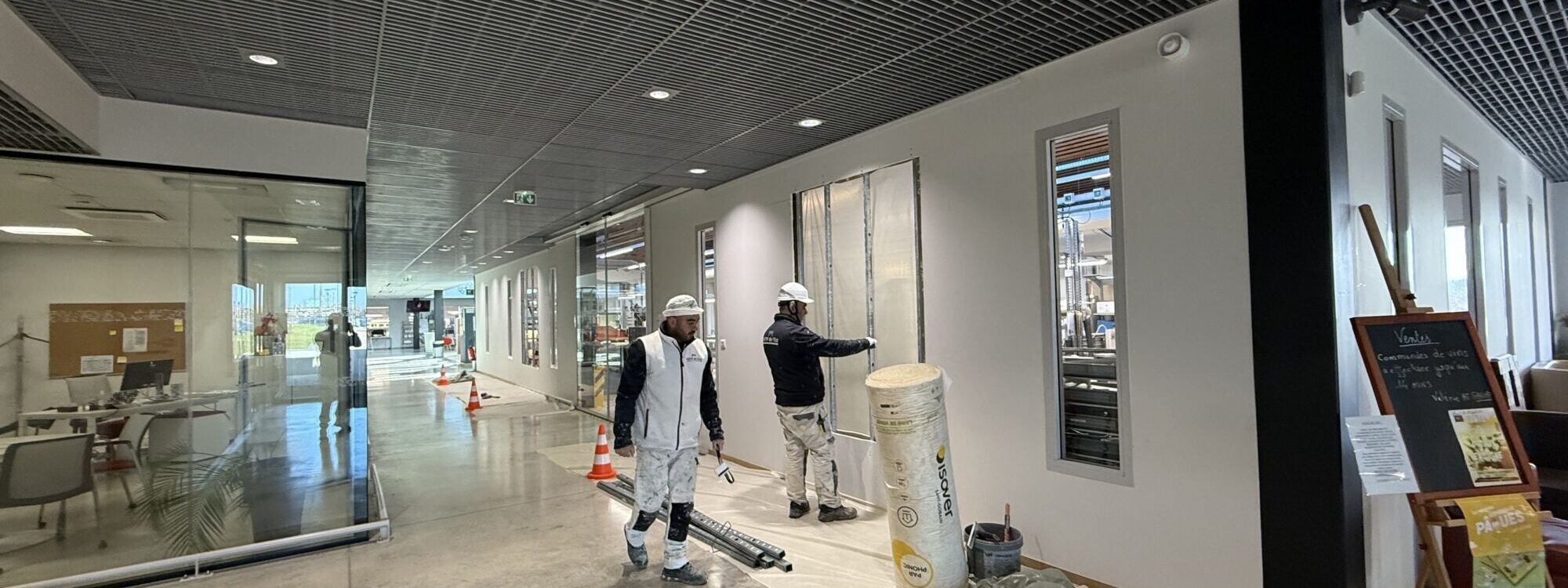 RENOVATION INTERIEURE 2 2000X750 | RBTP De L’Est Quelle peinture intérieure choisir pour un rendu professionnel ? Valentigney