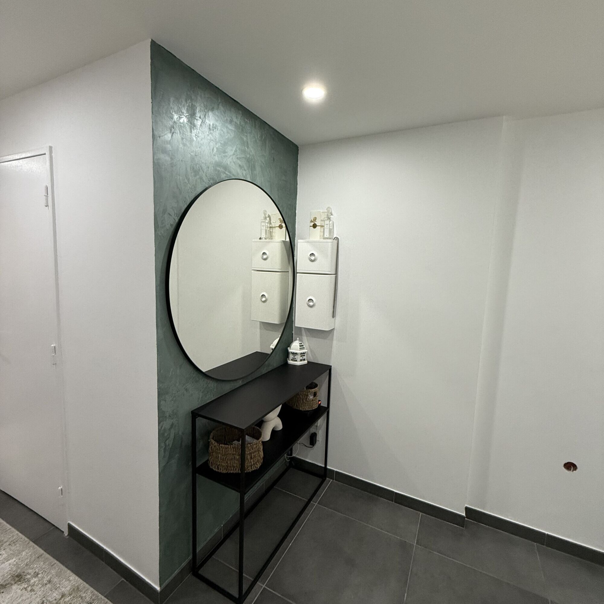 Pose d&#8217;enduit, peinture et décoration d&#8217;intérieur à Audincourt à côté de Montbéliard Audincourt